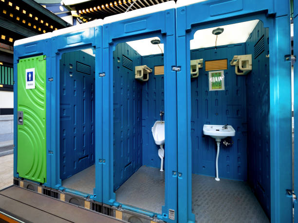 Best Porta potty delivery and setup  in Leipsic, OH